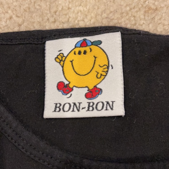 Mr. Happy Embroidered Black Ruched Rainbow Side Short Sleeve Tee Scoop Neck-M - Picture 8 of 9